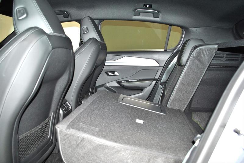 Peugeot 308 III 1.2 Puretech 130 Eat8 Gt