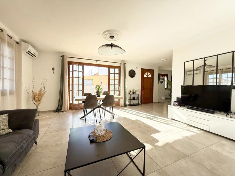 Maison - 95 m² - 4 pièces