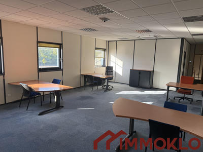 Bureau - 75 m²