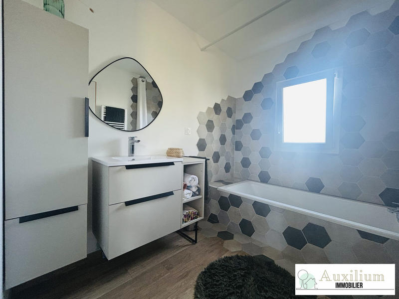 Villa - 174 m² - 6 pièces