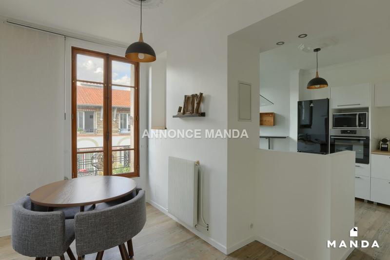 Chambre - 12 m² - 5 pièces