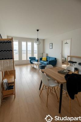 Chambre - 12 m² - 1 pièce