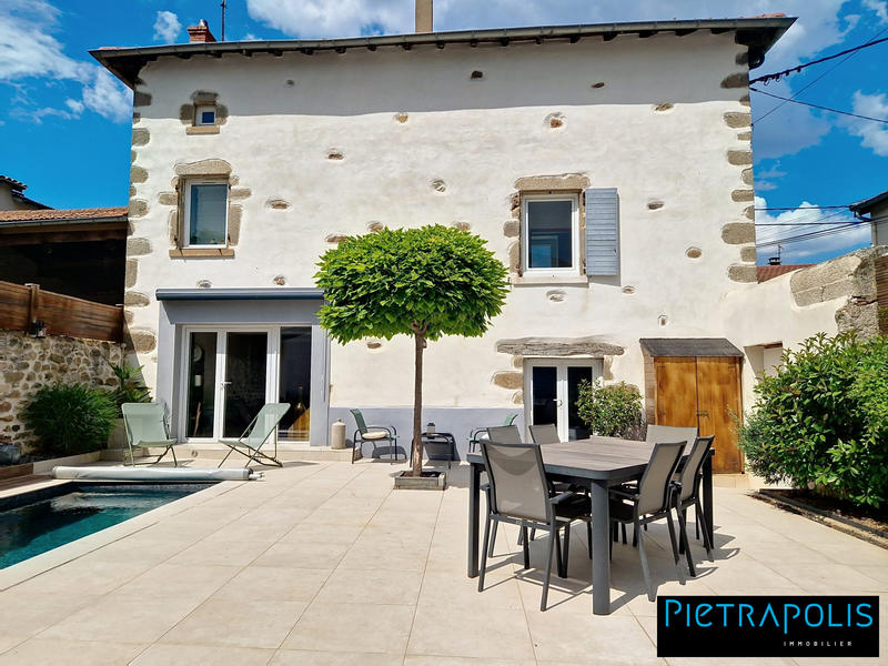 Maison ancienne - 181 m² - 7 pièces