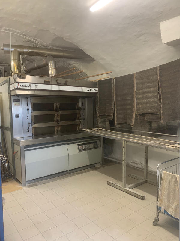 Fonds de commerce - Magasins - 162 m²