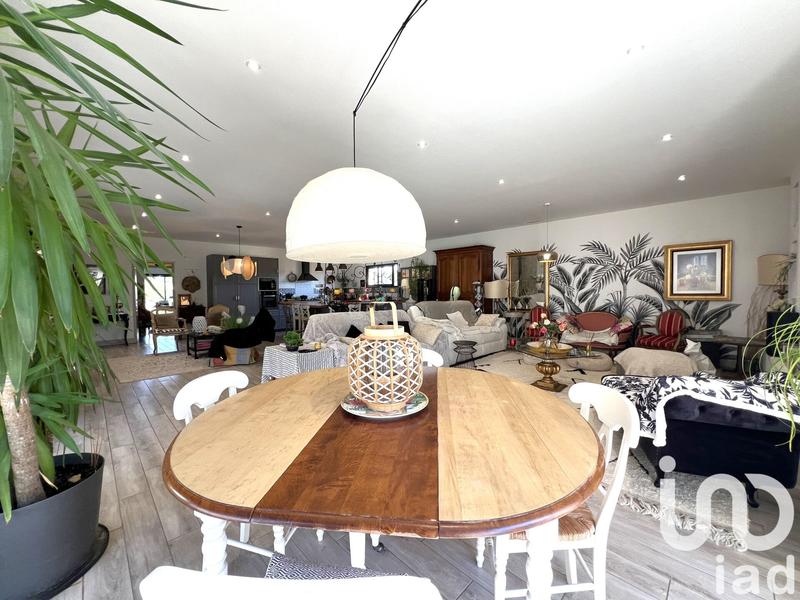 Maison - 198 m² - 5 pièces