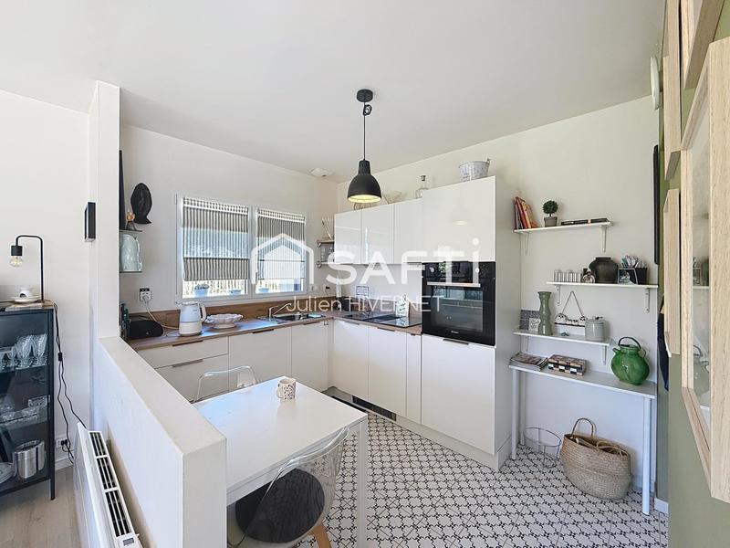 Maison - 98 m² - 5 pièces