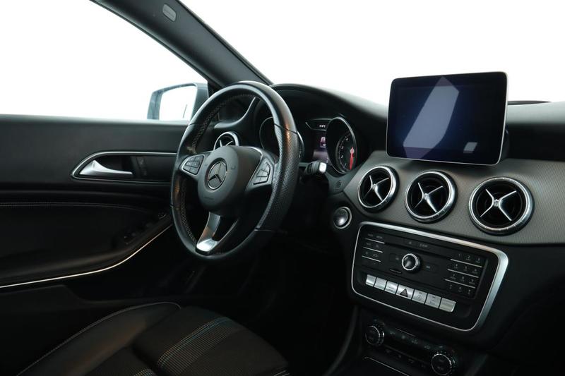Mercedes Cla 180 Sensation 7g-Dct 122 ch