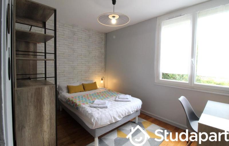 Chambre - 9 m² - 1 pièce