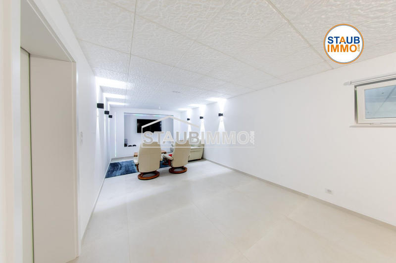 Villa - 437 m² - 13 pièces