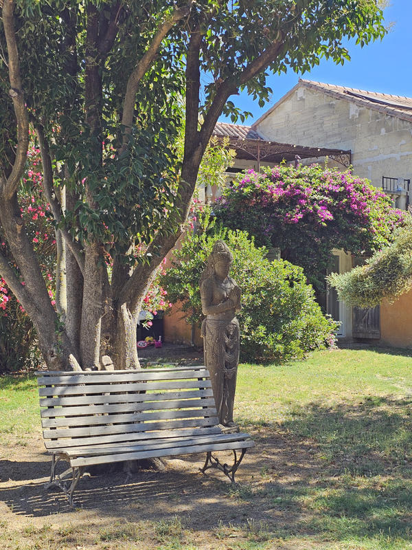 Propriété - 355 m² - 16 pièces