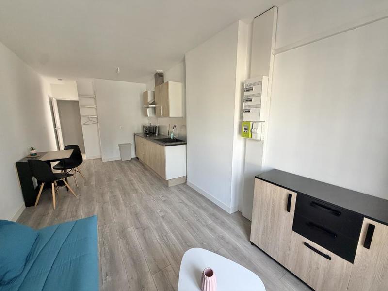 Studio - 30 m² - 1 pièce