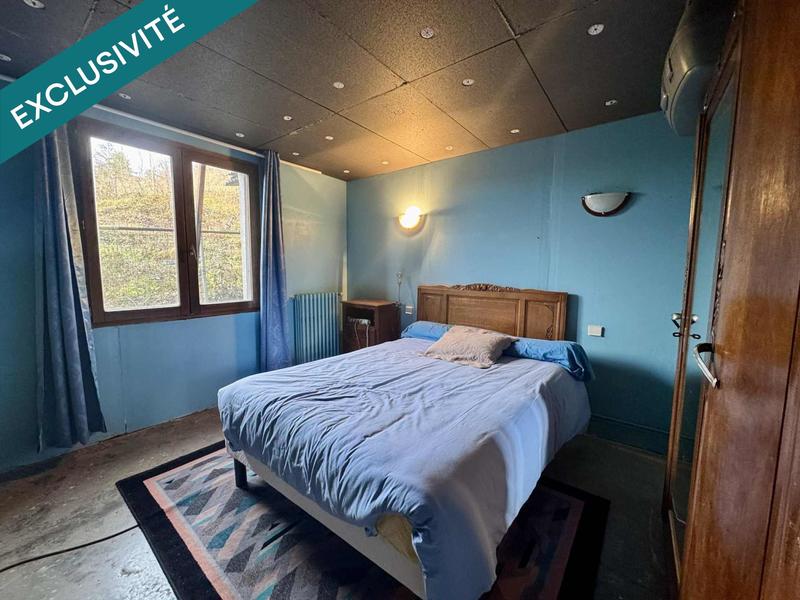 Maison - 160 m² - 8 pièces