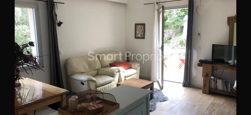 Propriété - 316 m² - 9 pièces