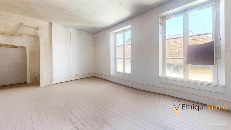 Maison - 450 m² - 12 pièces