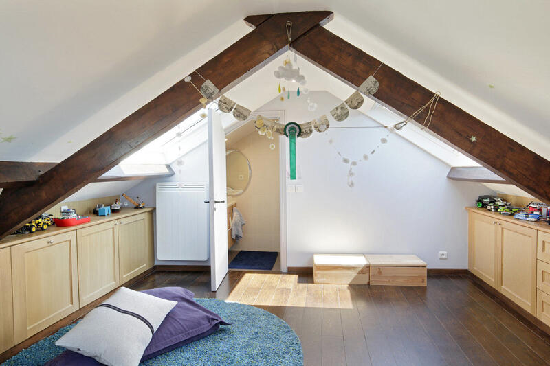 Maison - 304 m² - 8 pièces