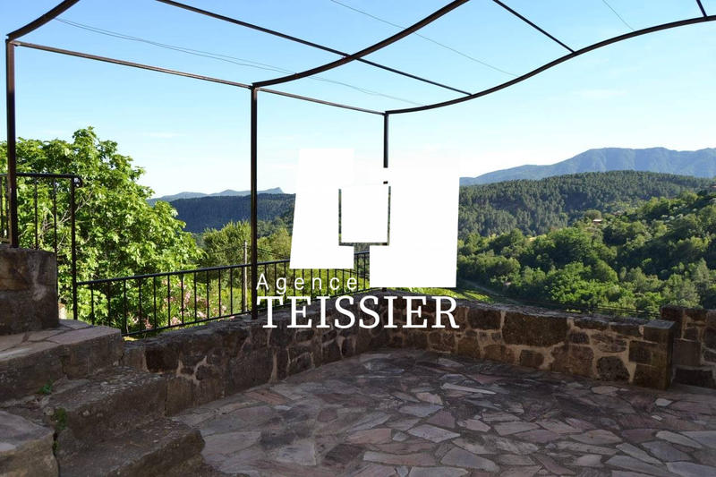 Mas - 230 m² - 11 pièces