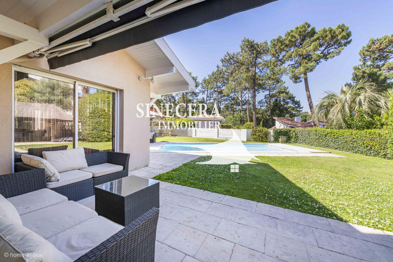 Villa - 165 m² - 6 pièces