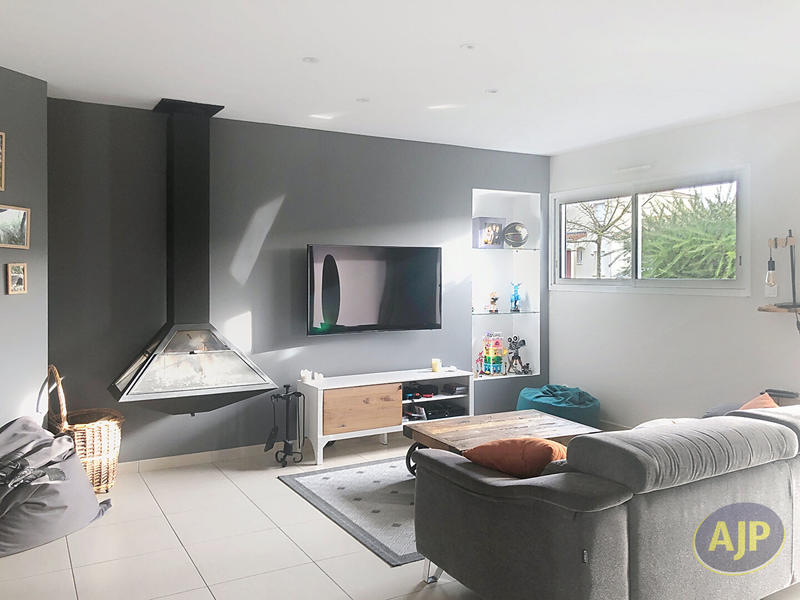 Maison - 161 m² - 7 pièces