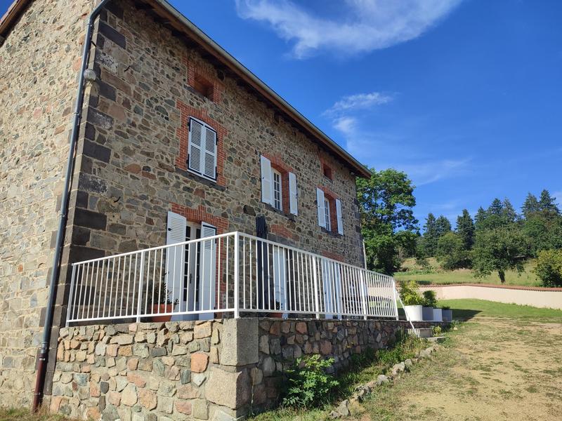 Maison - 104 m² - 4 pièces