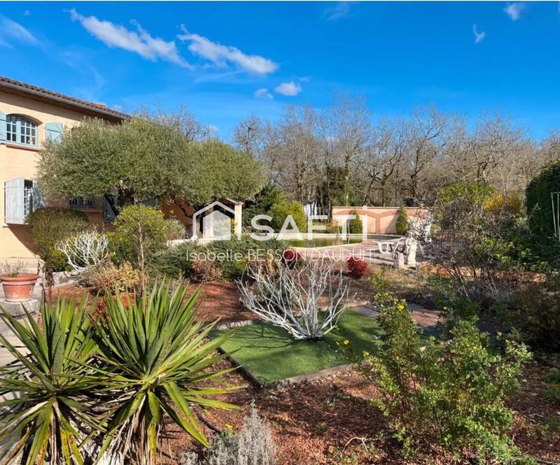 Maison - 189 m² - 6 pièces