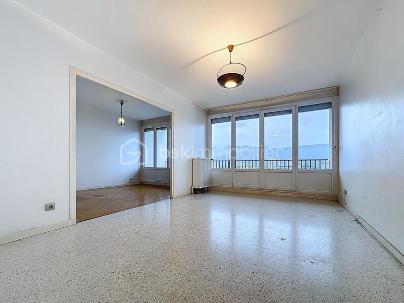 Appartement - 77 m² - 4 pièces