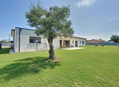 Maison - 168 m² - 6 pièces