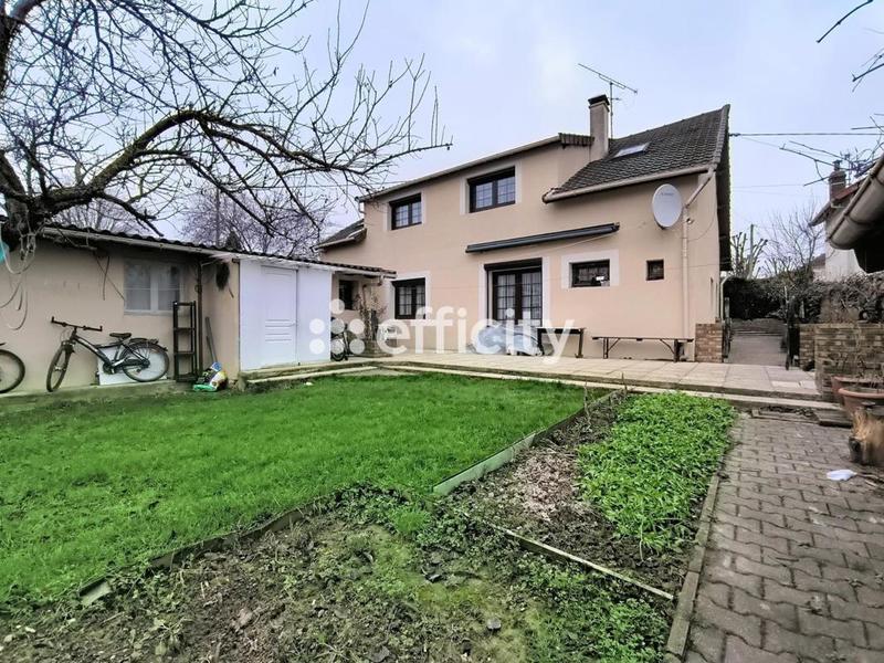 Pavillon - 134 m² - 6 pièces