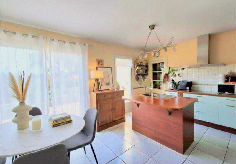 Maison - 87 m² - 4 pièces