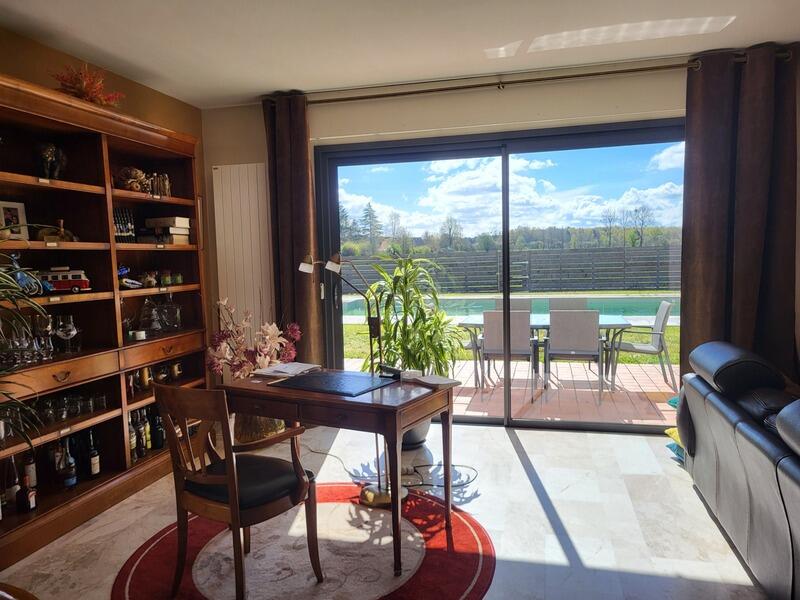 Maison - 185 m² - 6 pièces