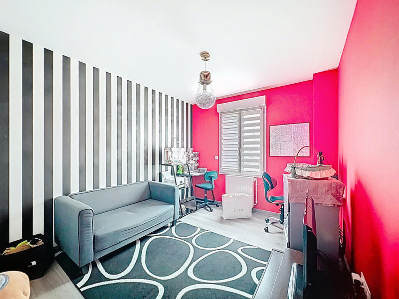 Maison - 121 m² - 6 pièces