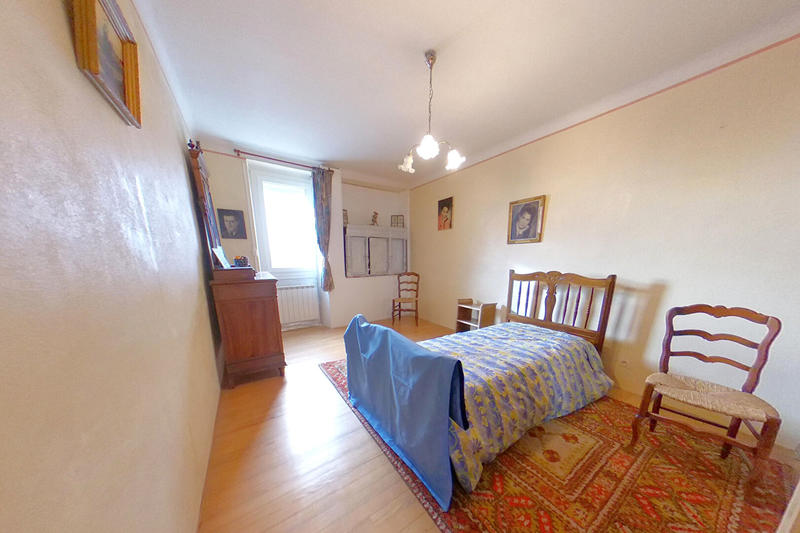 Maison - 130 m² - 7 pièces