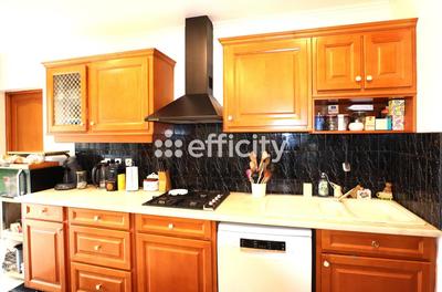 Maison - 122 m² - 6 pièces