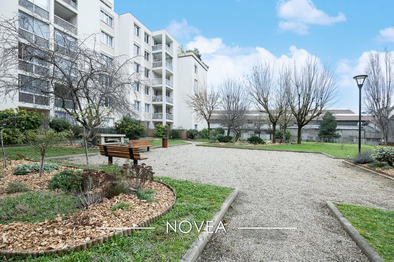 Appartement - 77 m² - 1 pièce