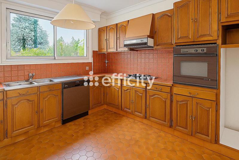 Maison - 112 m² - 6 pièces