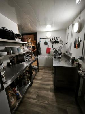 Local commercial - 99 m² - 2 pièces