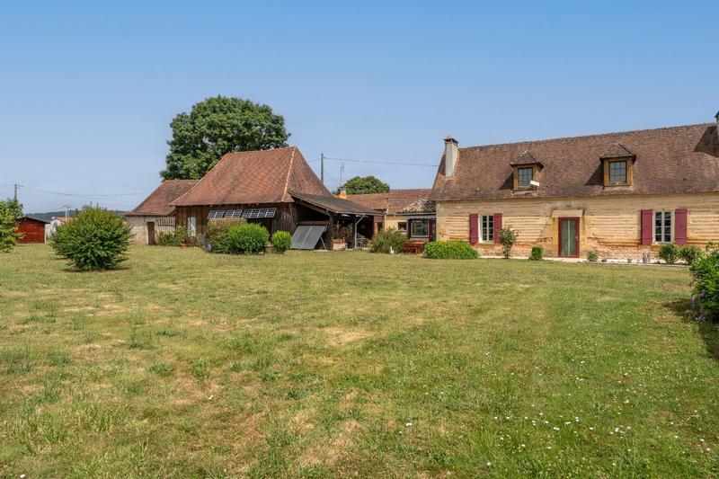 Maison - 165 m² - 8 pièces