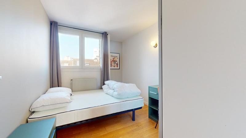Appartement - 80 m² - 5 pièces