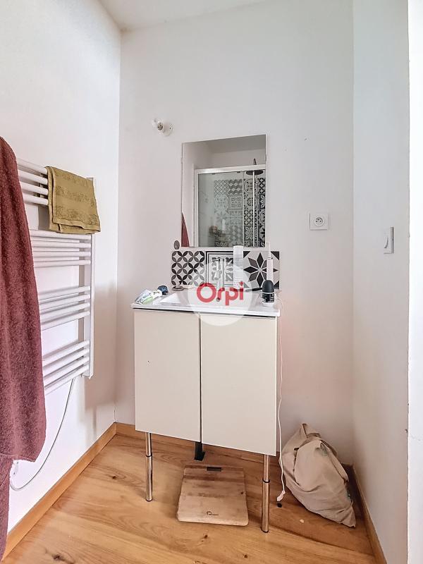 Maison - 205 m² - 12 pièces