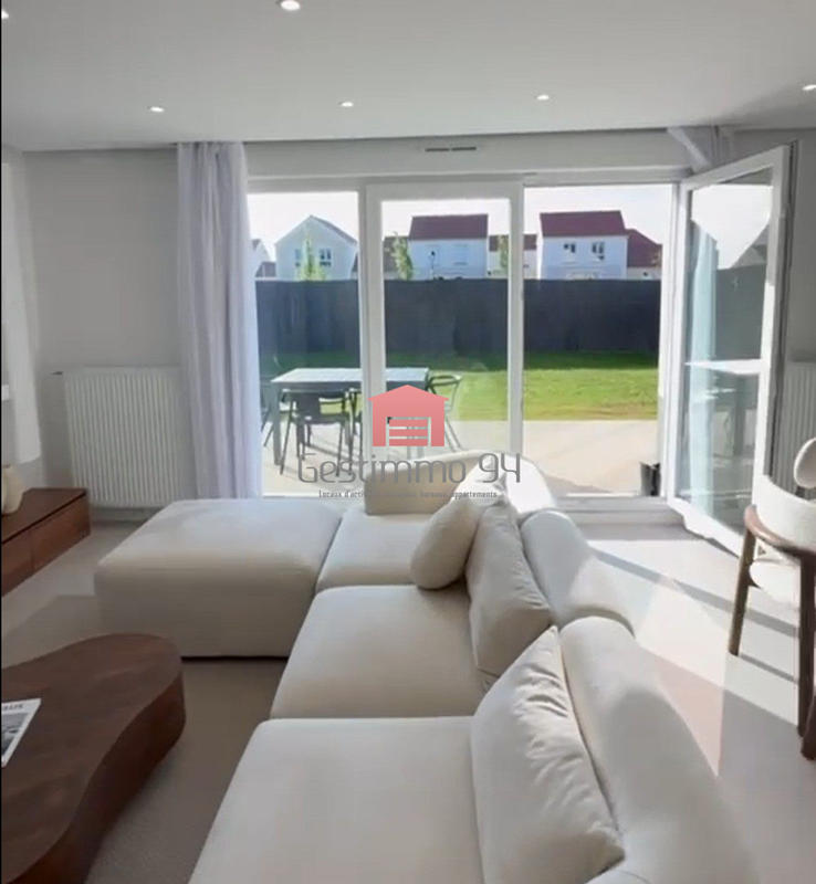 Maison contemporaine - 82 m² - 4 pièces