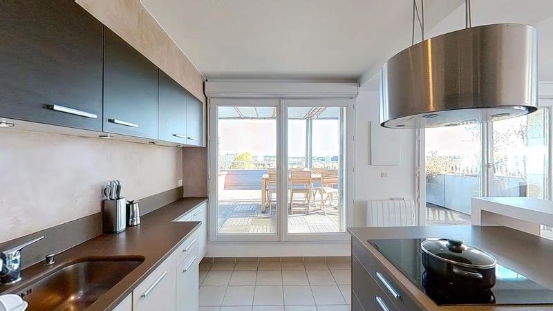 Appartement - 136 m² - 7 pièces