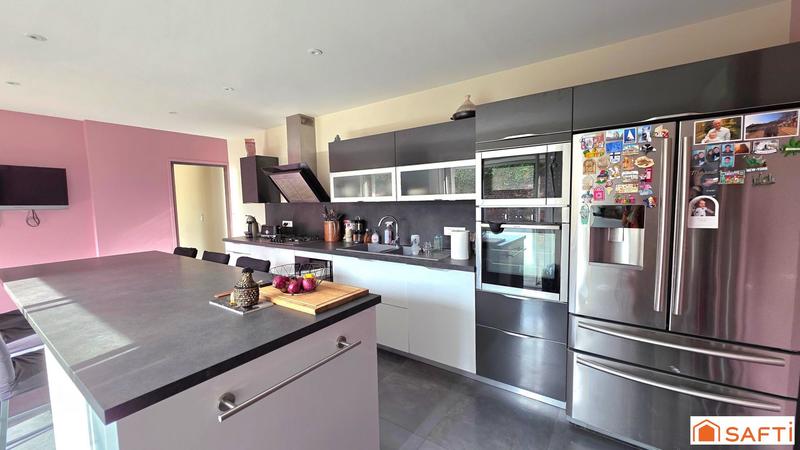 Maison - 183 m² - 5 pièces