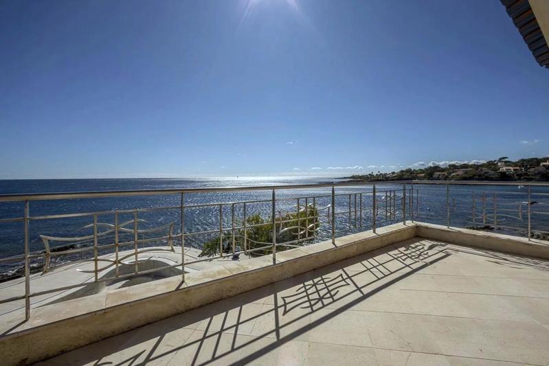 Villa - 240 m² - 8 pièces