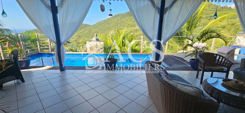 Appartement - 93 m² - 4 pièces