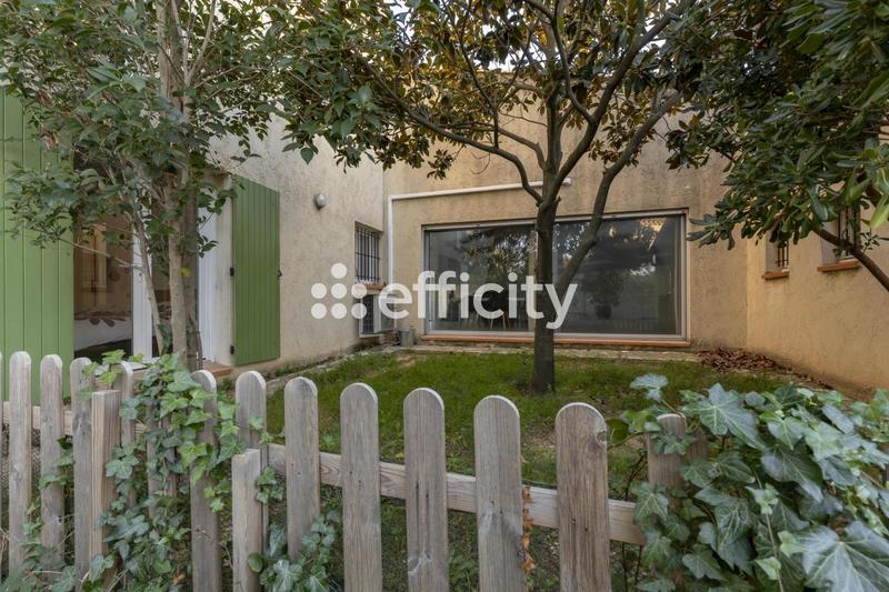 Villa - 284 m² - 7 pièces