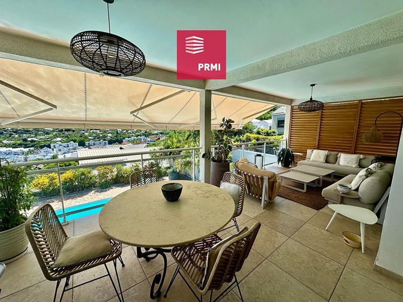 Maison - 360 m² - 7 pièces