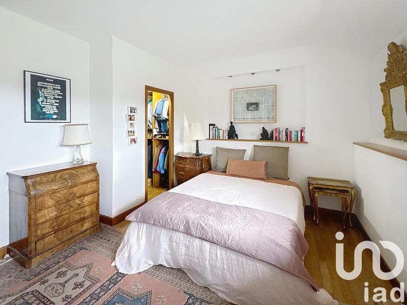 Maison - 230 m² - 6 pièces