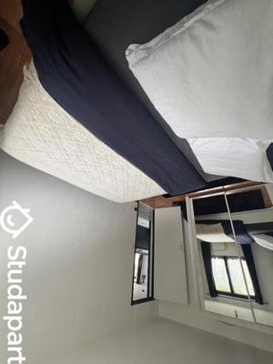 Chambre - 9 m² - 1 pièce