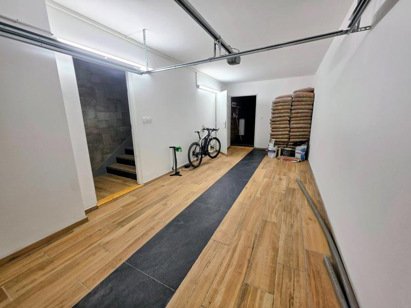 Maison - 101 m² - 5 pièces