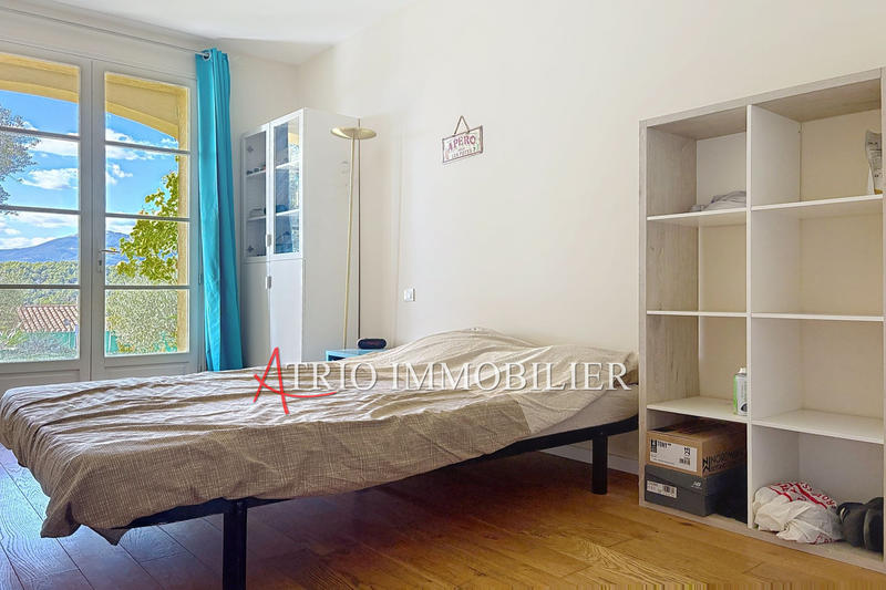 Maison - 200 m² - 5 pièces