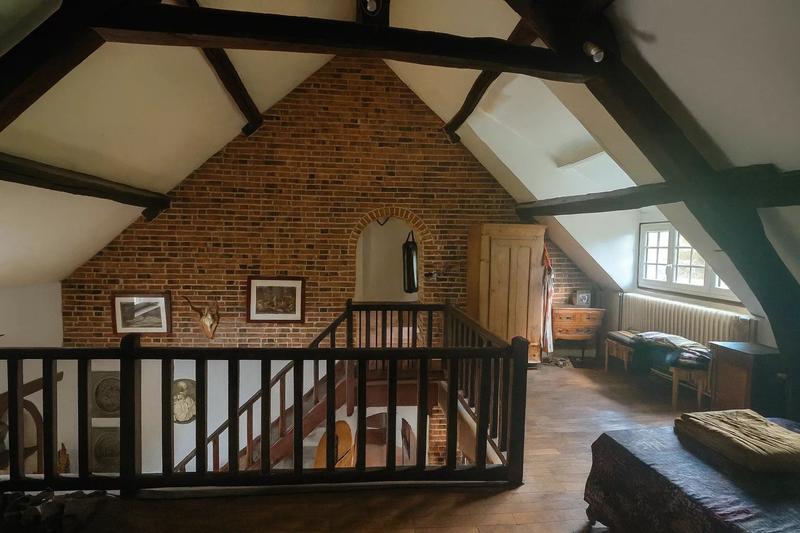 Maison - 283 m² - 7 pièces